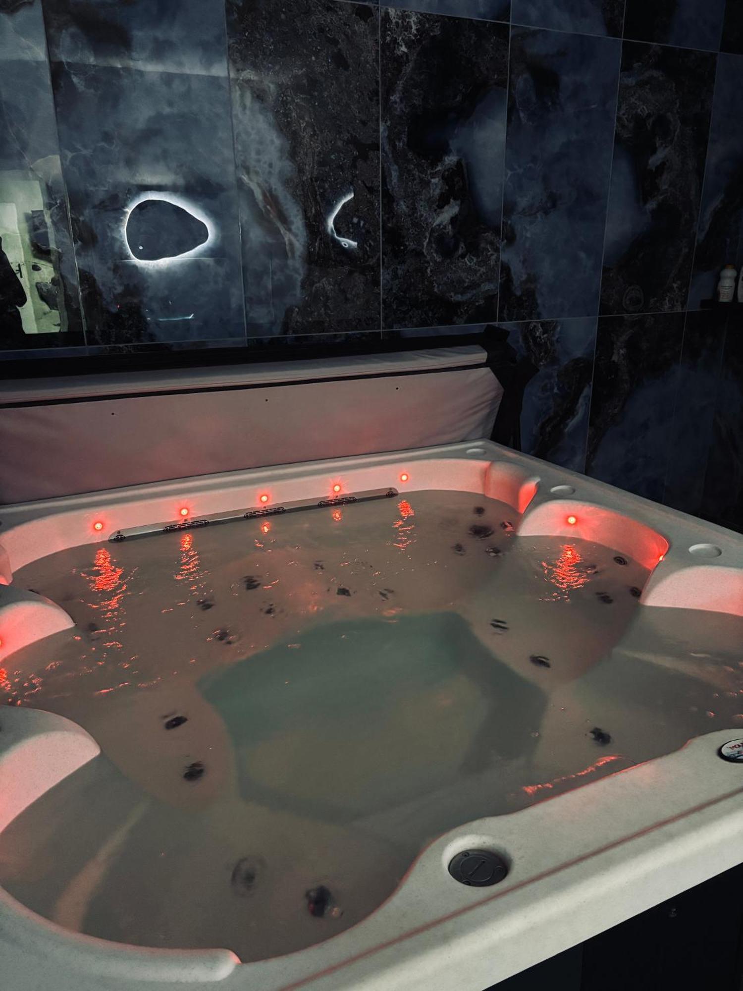 Delicate Addiction Spa ล็องส์ ภายนอก รูปภาพ
